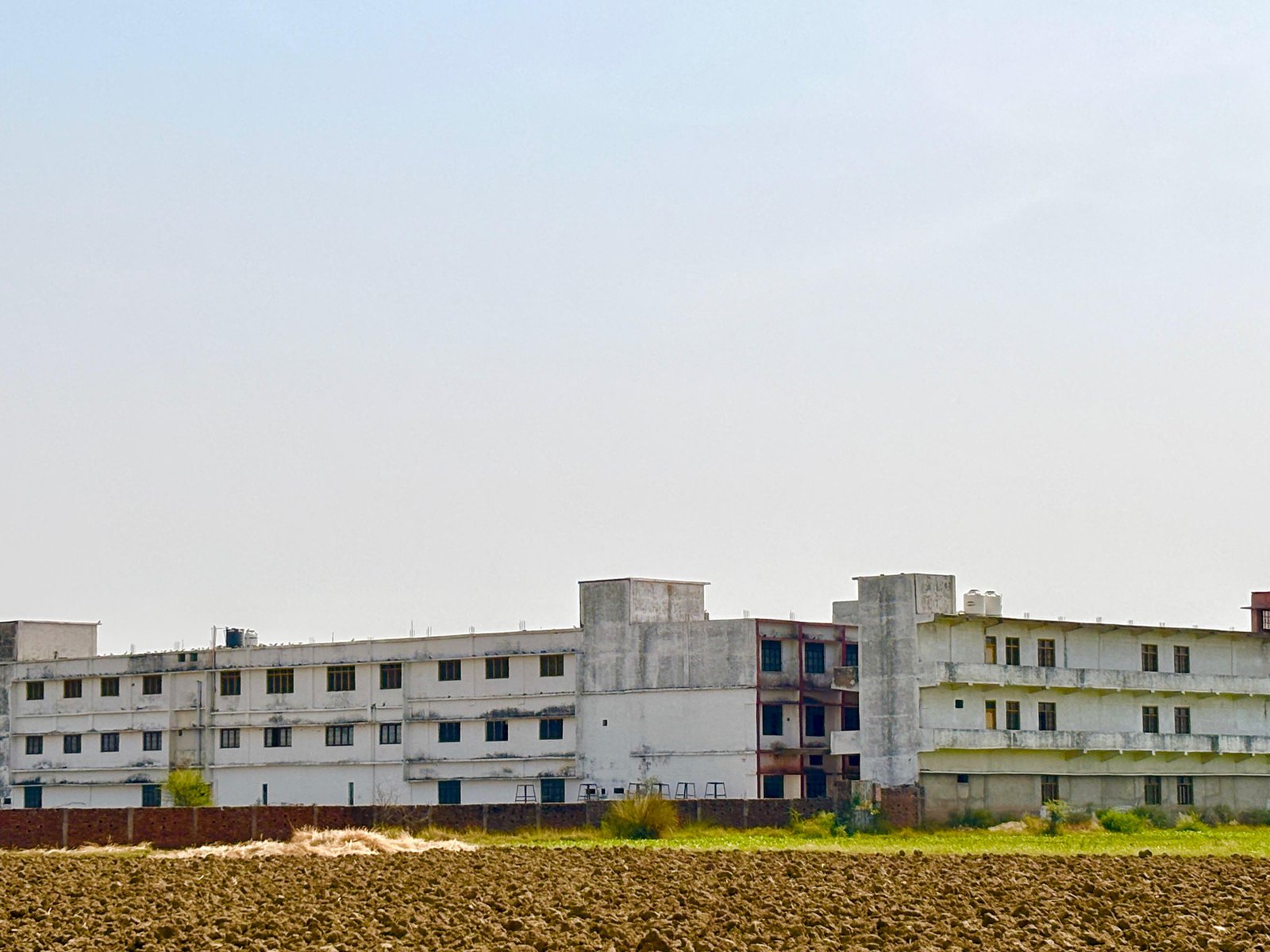जमुना देवी कॉलेज के पास 20*60 sqft का प्लॉट  gallery 4