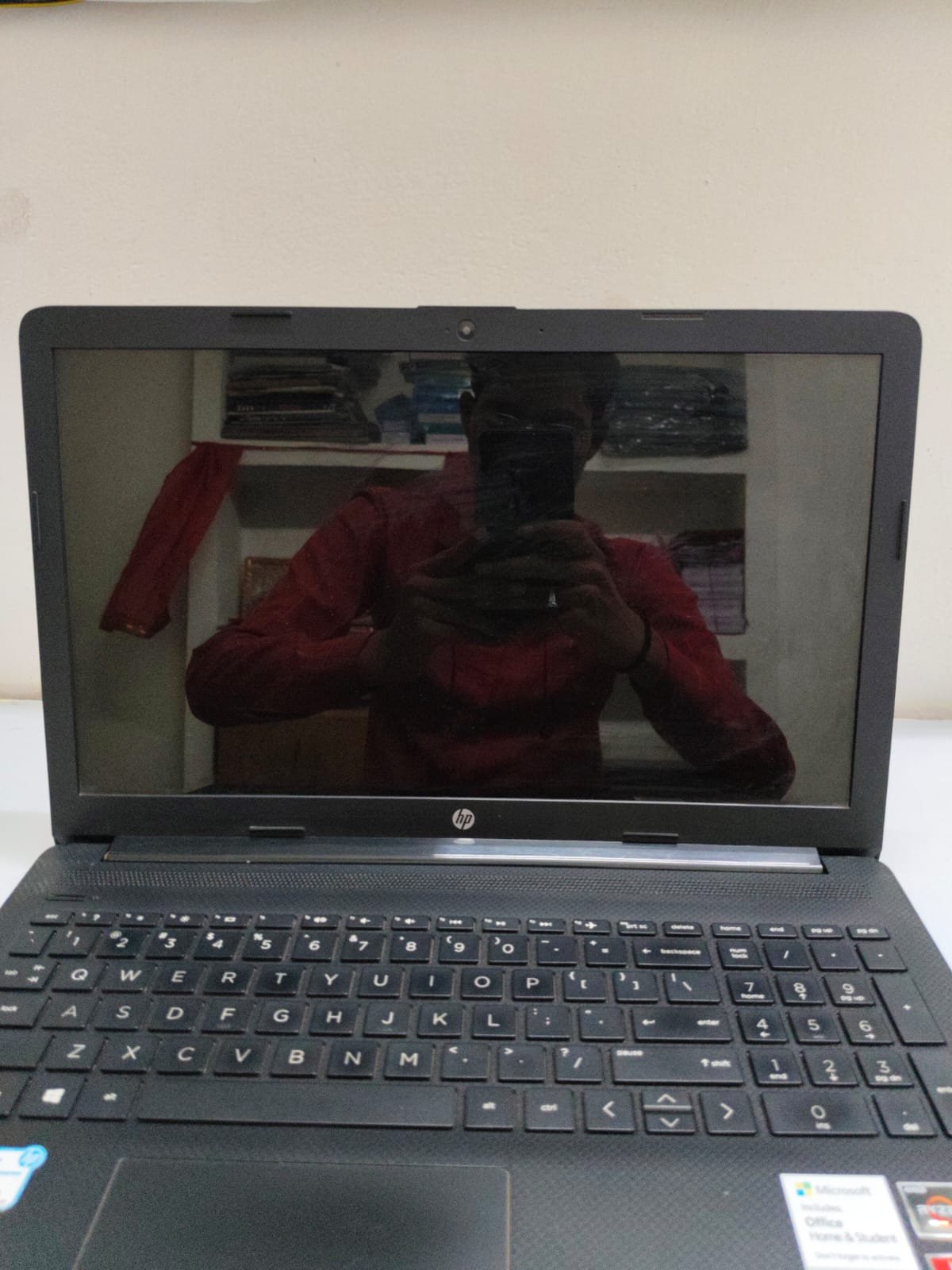 HP AMD Ryzen 3 Laptop 4GB RAM 1TB HDD Windows 11 photo 2