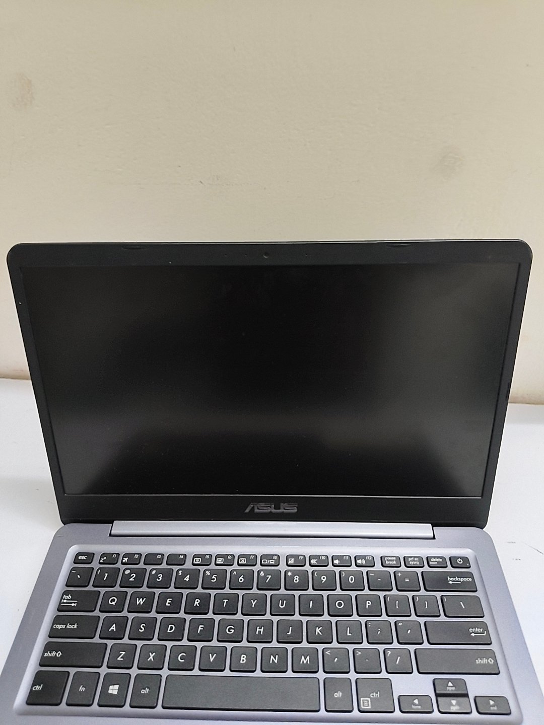 ASUS AMD Laptop 4GB RAM 512GB Storage Windows 10 photo 4